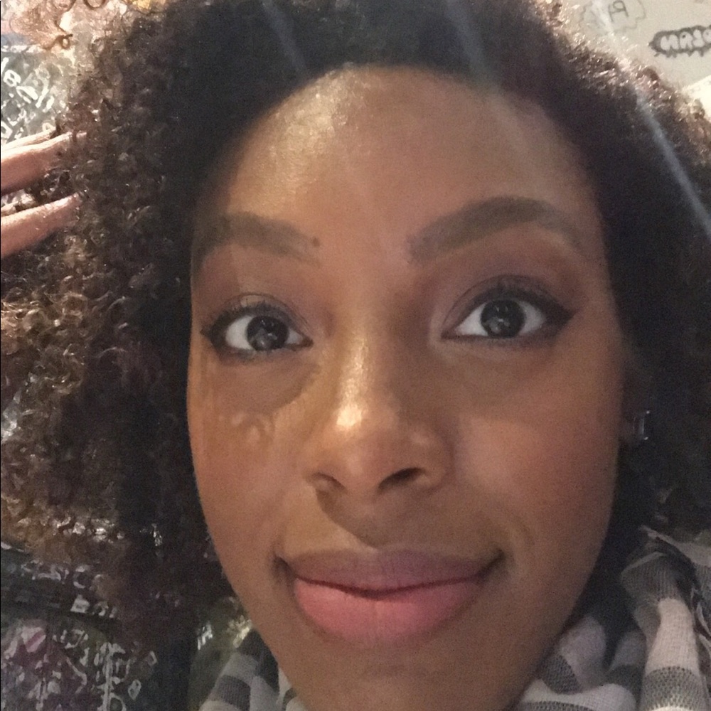 Meet your Posher, Trinae